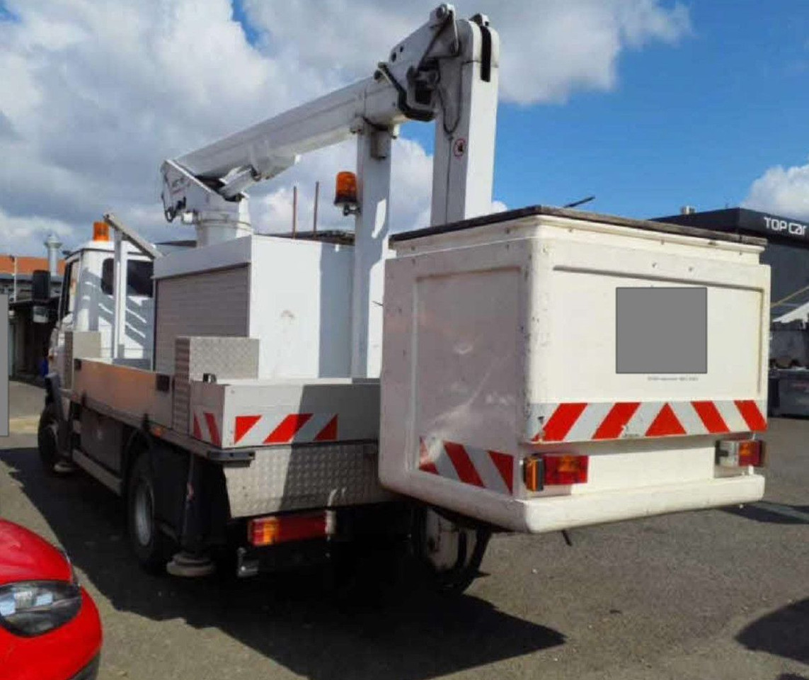 Mercedes-Benz VARIO 814D HUBARBEITS WUMAG 155T 4X4 ALLRAD - Грузовик с подъемником: фото 4 Mercedes-Benz VARIO 814D HUBARBEITS WUMAG 155T 4X4 ALLRAD - Грузовик с подъемником: фото 4