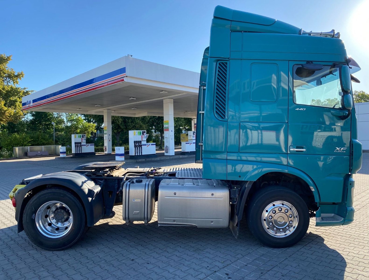 DAF XF 440 EURO 6 KIPPHYDRAULIK ALUFELGEN - Тягач: фото 2 DAF XF 440 EURO 6 KIPPHYDRAULIK ALUFELGEN - Тягач: фото 2