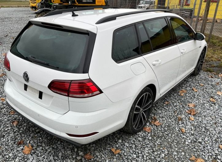 Volkswagen Golf VII Variant GTD DSG LED PDC NAVI AHK UVM. - Легковой автомобиль: фото 4 Volkswagen Golf VII Variant GTD DSG LED PDC NAVI AHK UVM. - Легковой автомобиль: фото 4