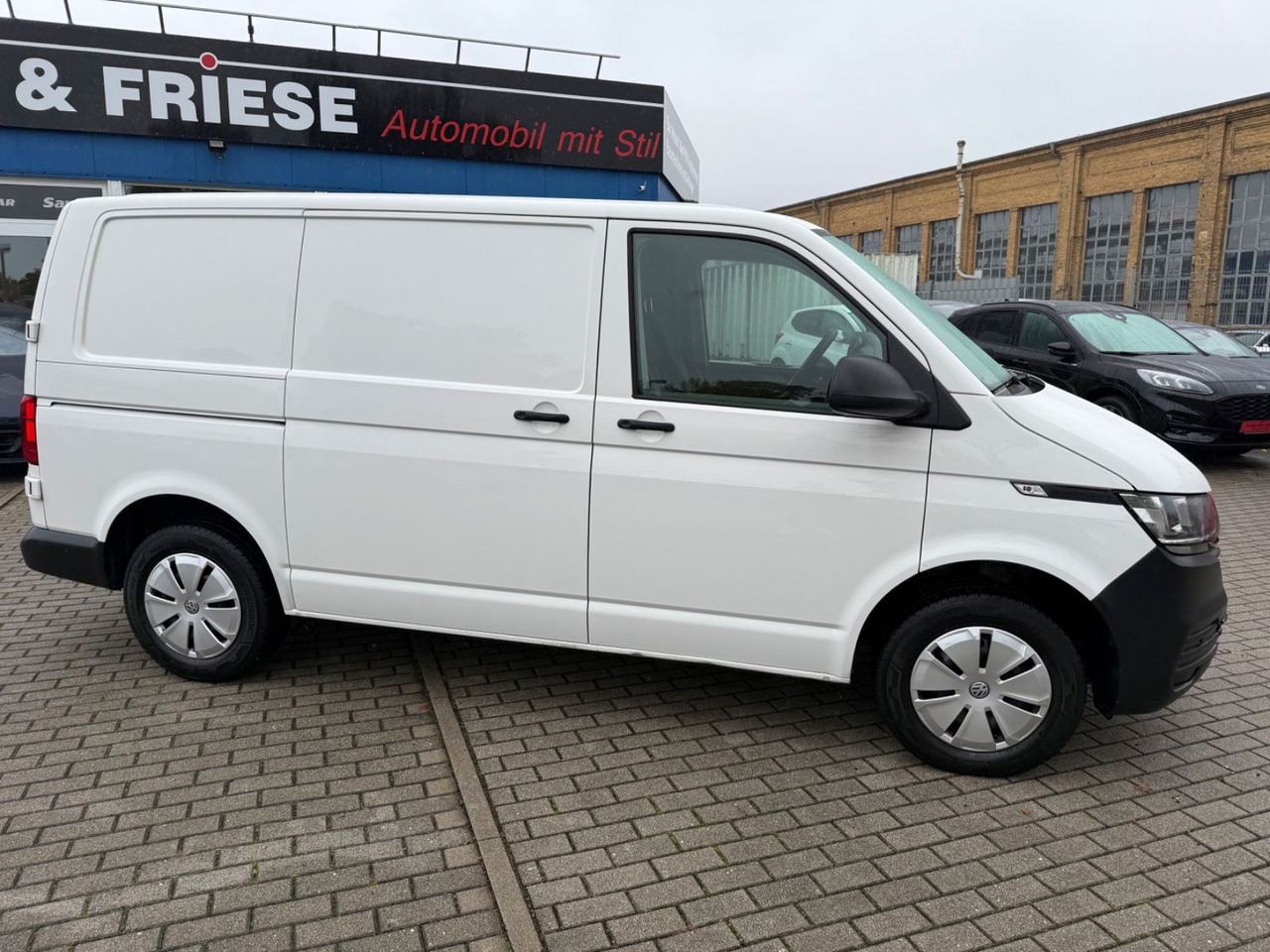 Volkswagen T6.1 Transporter Kasten DSG SHZ PDC - Пассажирский фургон: фото 2 Volkswagen T6.1 Transporter Kasten DSG SHZ PDC - Пассажирский фургон: фото 2