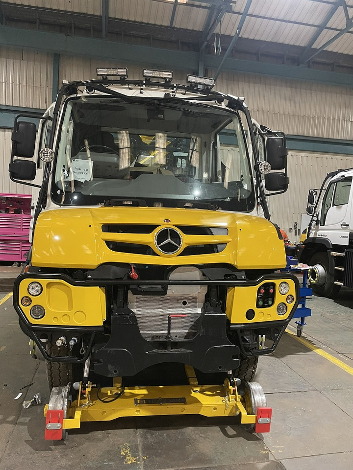 UNIMOG - Автоманипулятор: фото 2 UNIMOG - Автоманипулятор: фото 2