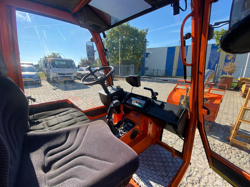 Holder C3.42 NVT - Снегоуборочная машина: фото 5 Holder C3.42 NVT - Снегоуборочная машина: фото 5