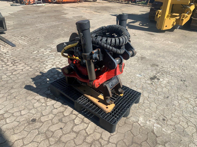 INDEXATOR R8 - Тилтротатор: фото 2 INDEXATOR R8 - Тилтротатор: фото 2