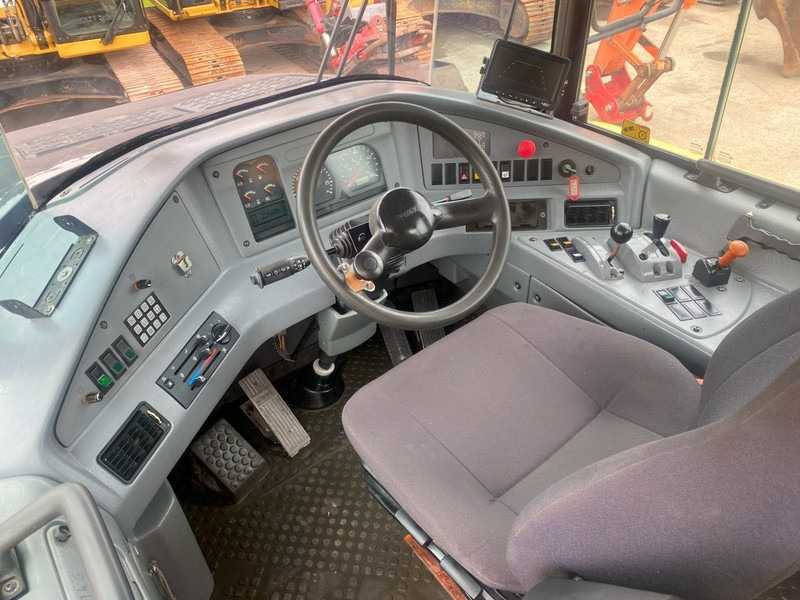 Volvo A30D 6x6 dumper articulated hauler NVT - Внедорожный самосвал: фото 3 Volvo A30D 6x6 dumper articulated hauler NVT - Внедорожный самосвал: фото 3