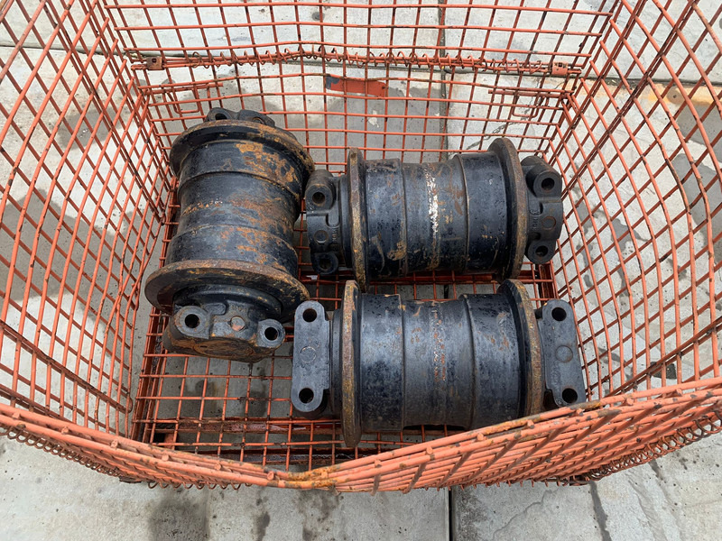 Hitachi Hitachi EX1200D5 bottom track roller SF - Запчасти: фото 1 Hitachi Hitachi EX1200D5 bottom track roller SF - Запчасти: фото 1