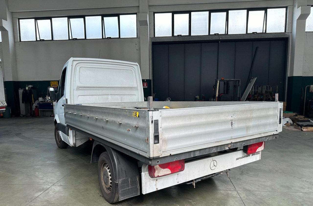 Mercedes Benz 211 centina euro 6 - Тентованный фургон: фото 5 Mercedes Benz 211 centina euro 6 - Тентованный фургон: фото 5