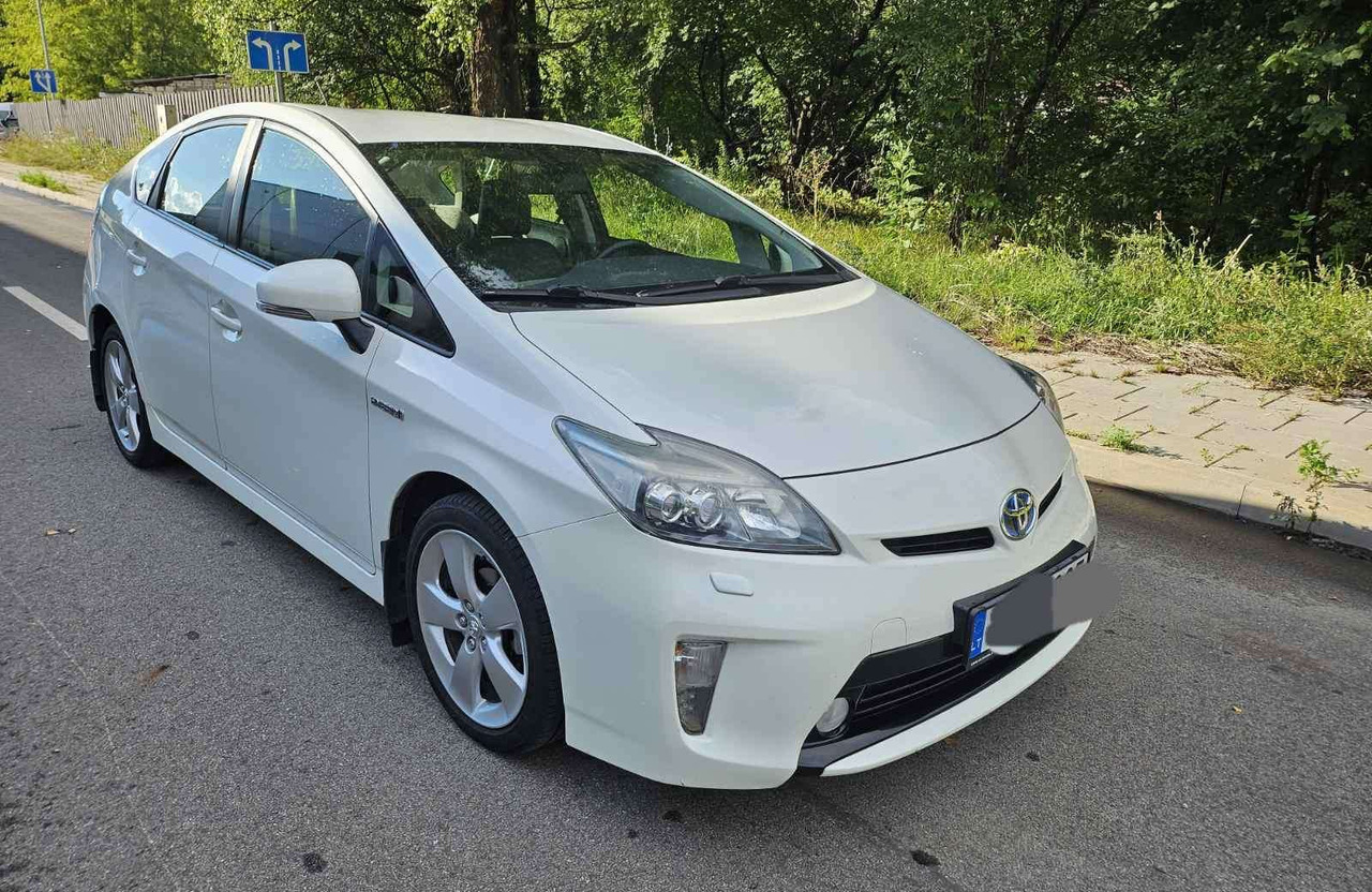Toyota Corolla - Легковой автомобиль: фото 4 Toyota Corolla - Легковой автомобиль: фото 4