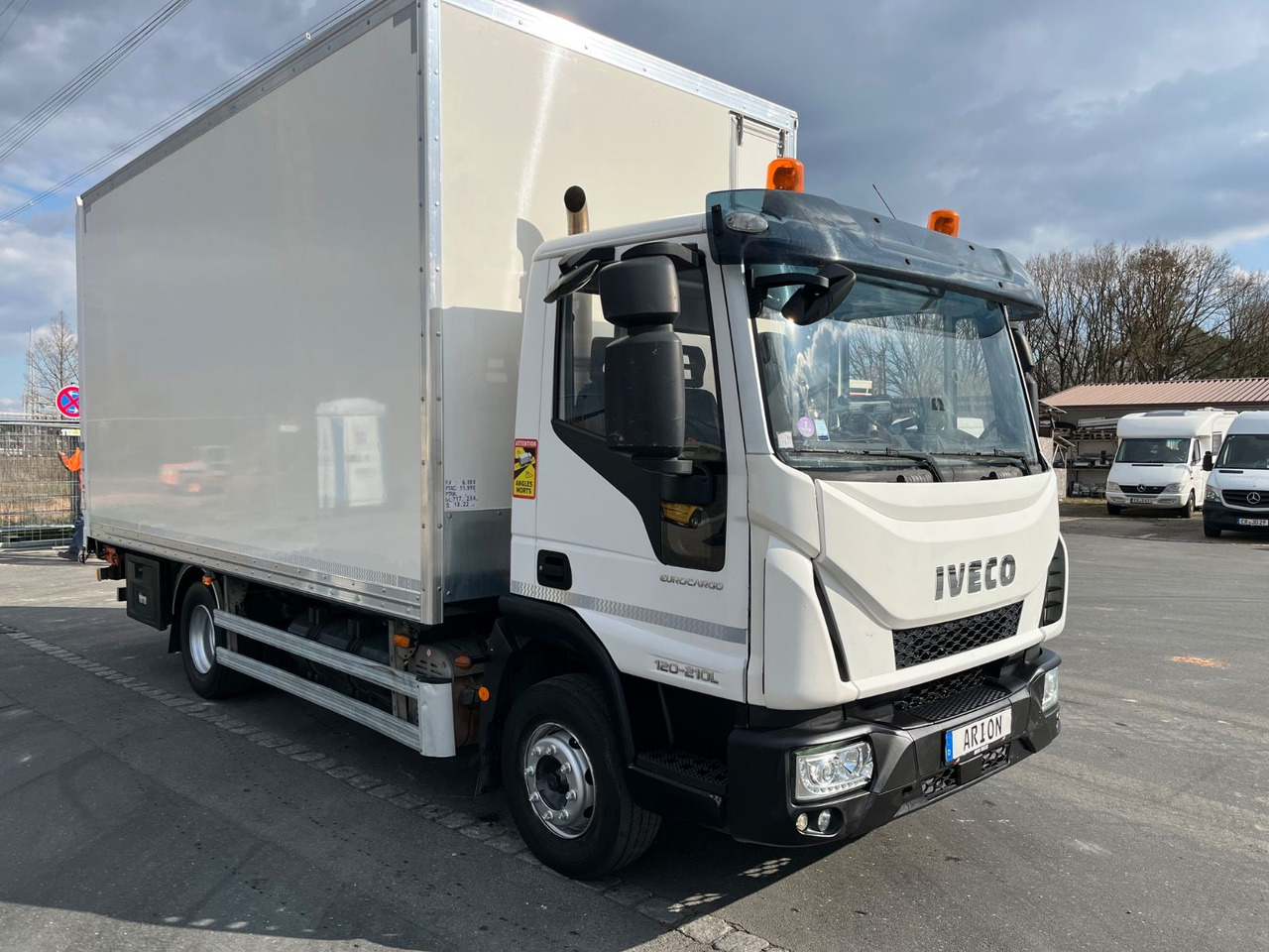 Iveco Eurocargo 120-210 L / Dhollandia 1.5T / CNG - Грузовик с закрытым кузовом: фото 1 Iveco Eurocargo 120-210 L / Dhollandia 1.5T / CNG - Грузовик с закрытым кузовом: фото 1