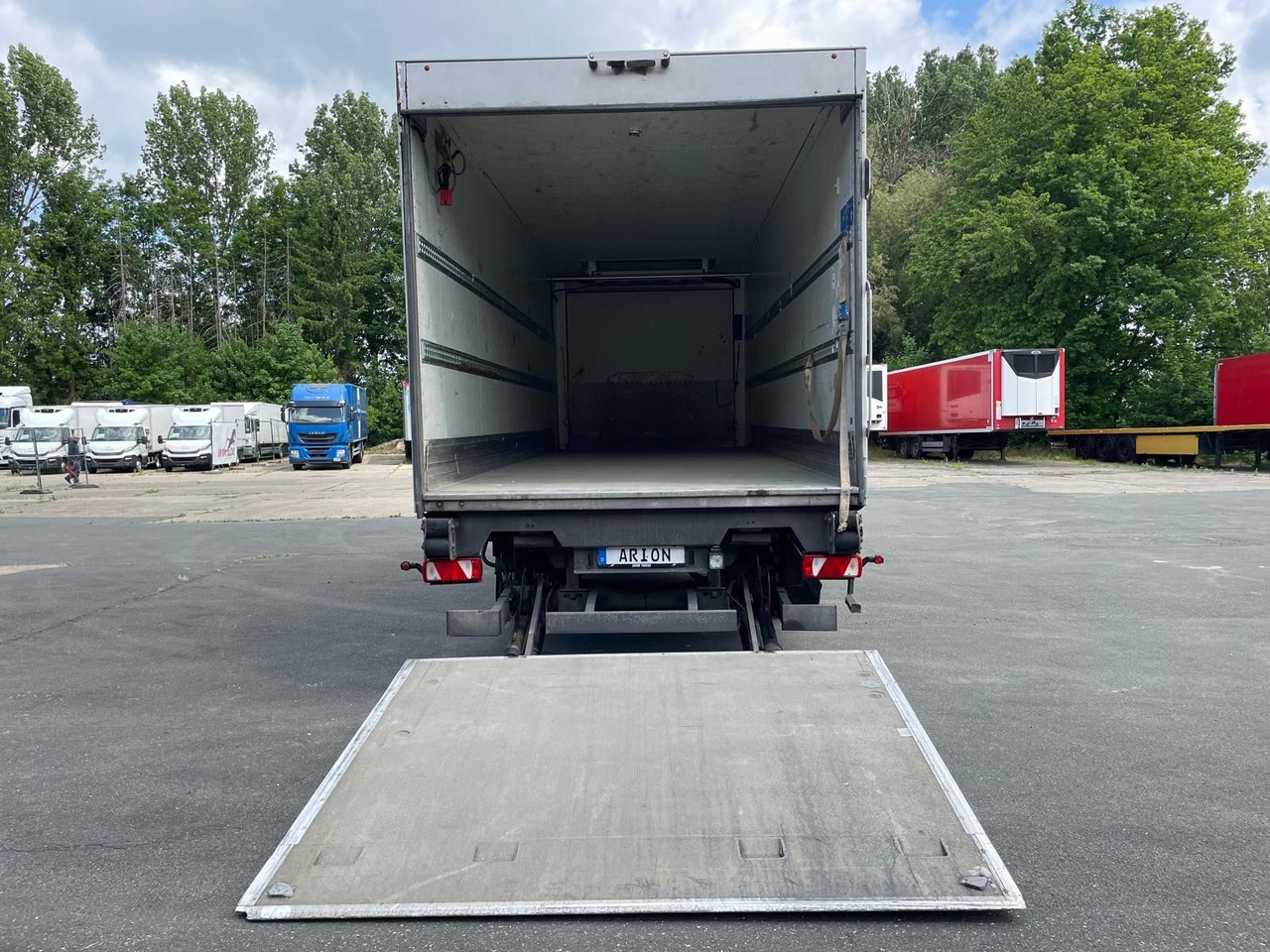 Kerscher ZAH 18 Tandem-Kühlanhänger/CARRIER/LBW - Прицеп-рефрижератор: фото 5 Kerscher ZAH 18 Tandem-Kühlanhänger/CARRIER/LBW - Прицеп-рефрижератор: фото 5