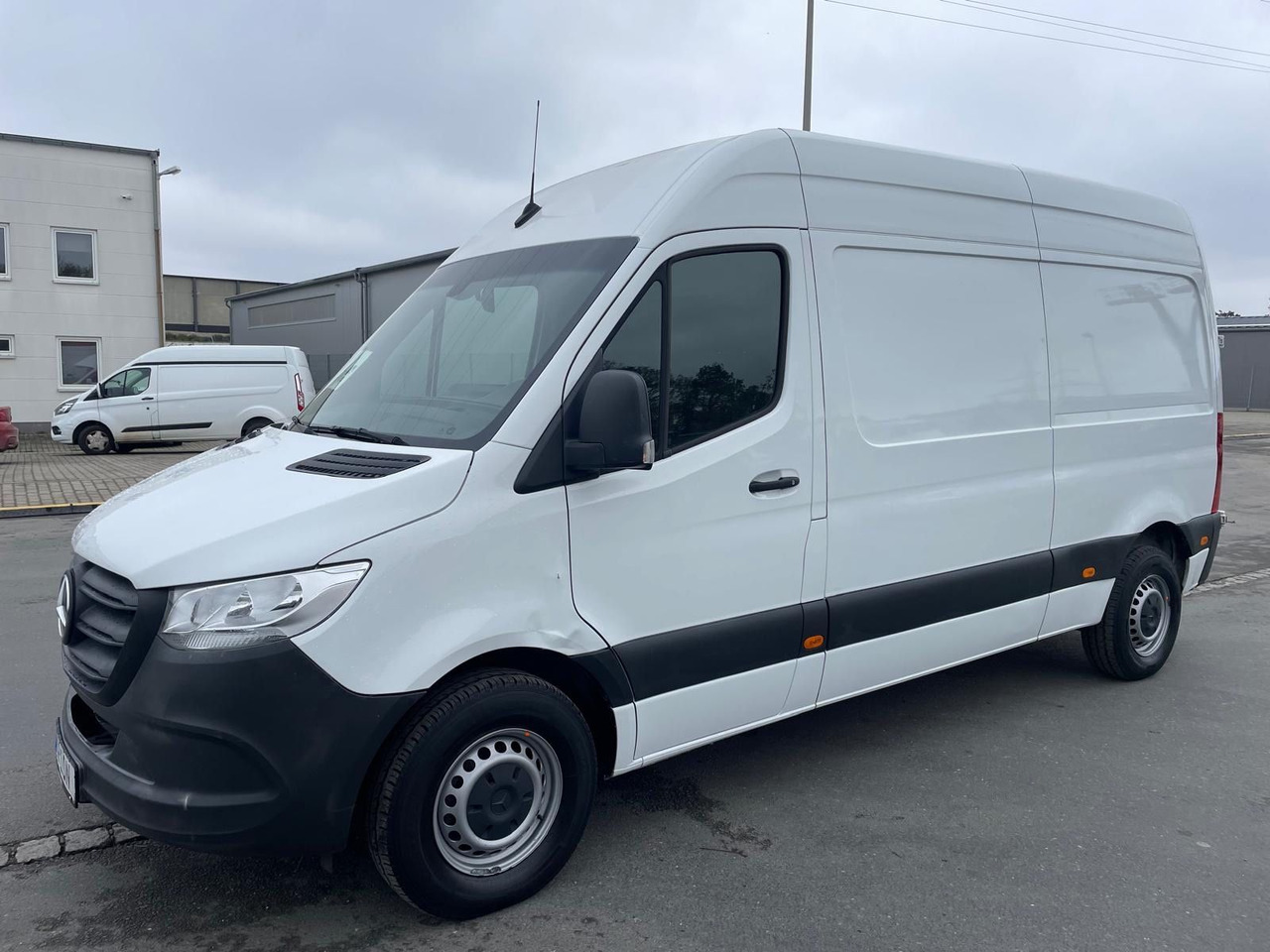 Mercedes-Benz eSprinter L2H2 Kastenwagen/47KW/AC/Kamera - Цельнометаллический фургон, Электрический фургон: фото 3 Mercedes-Benz eSprinter L2H2 Kastenwagen/47KW/AC/Kamera - Цельнометаллический фургон, Электрический фургон: фото 3