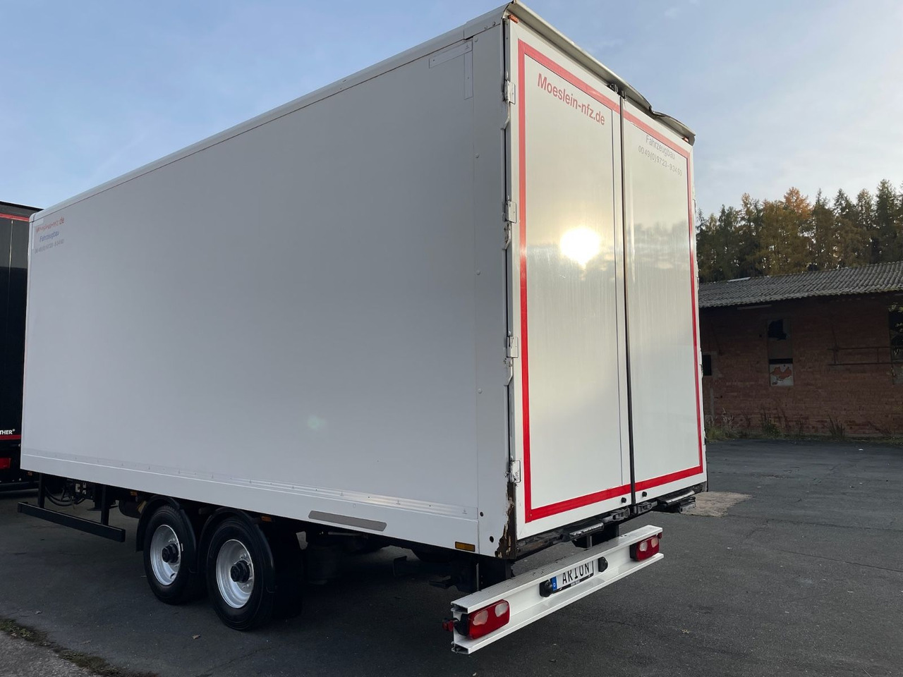 Möslein TKO 105 Tandem-Koffer/TÜV07/2026/Nutzlast-7150kg - Прицеп-фургон: фото 4 Möslein TKO 105 Tandem-Koffer/TÜV07/2026/Nutzlast-7150kg - Прицеп-фургон: фото 4