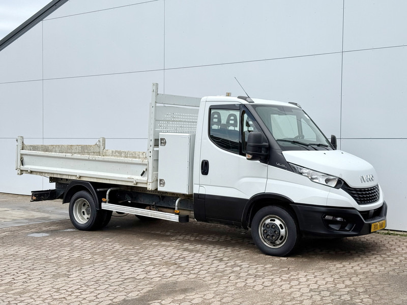 Iveco Daily 35C12 2.3 L3 Kipper Dubbellucht 3.5t Trekhaak Airco Cruise Control Lucht Geveerde Stoel - Малотоннажный самосвал: фото 5 Iveco Daily 35C12 2.3 L3 Kipper Dubbellucht 3.5t Trekhaak Airco Cruise Control Lucht Geveerde Stoel - Малотоннажный самосвал: фото 5