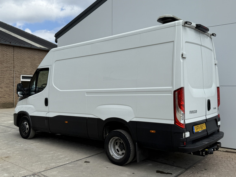 Iveco Daily 35C18 3.0 L2H2 Airco Cruise Control 3,5 Tons Trekhaak 5-26 APK Lucht geveerde stoel - Легковой фургон: фото 2 Iveco Daily 35C18 3.0 L2H2 Airco Cruise Control 3,5 Tons Trekhaak 5-26 APK Lucht geveerde stoel - Легковой фургон: фото 2