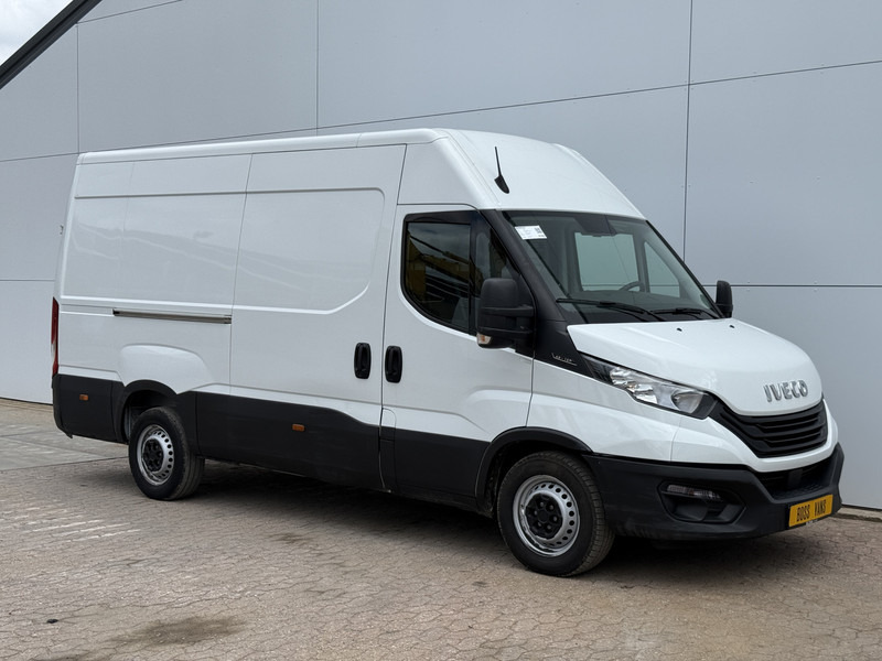 Iveco Daily 35S14 2.3 L2H2 Airco Cruise 3.5ton Trekgewicht Lucht geveerde stoel - Легковой фургон: фото 4 Iveco Daily 35S14 2.3 L2H2 Airco Cruise 3.5ton Trekgewicht Lucht geveerde stoel - Легковой фургон: фото 4