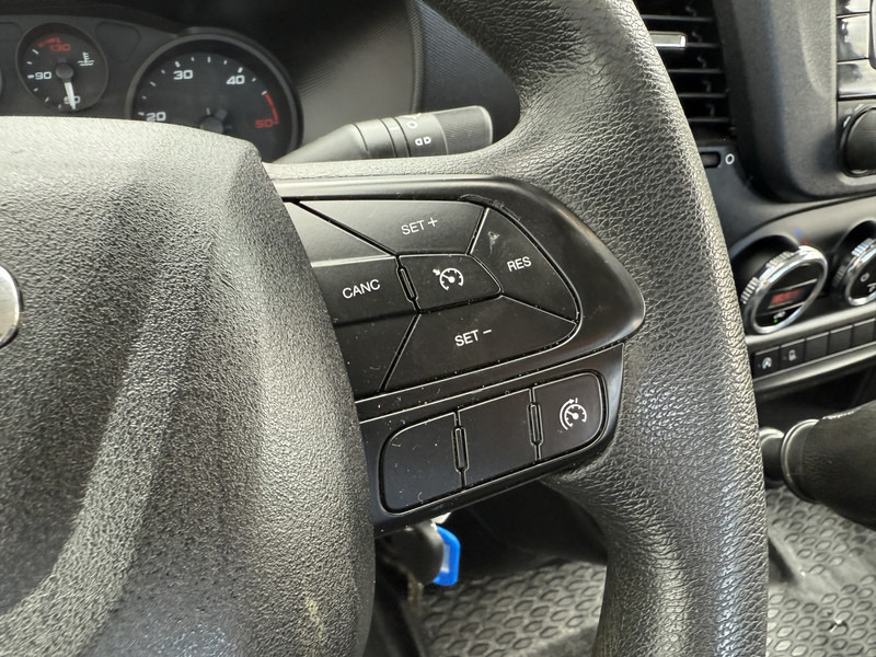 Малотоннажный бортовой грузовик Iveco Daily 35S14 2.3 L3H1 Open Laadbak Pritsche *Bak 425cm lang* Airco Cruise Control Standkachel Trekhaak Luchtgeveerde stoel: фото 19