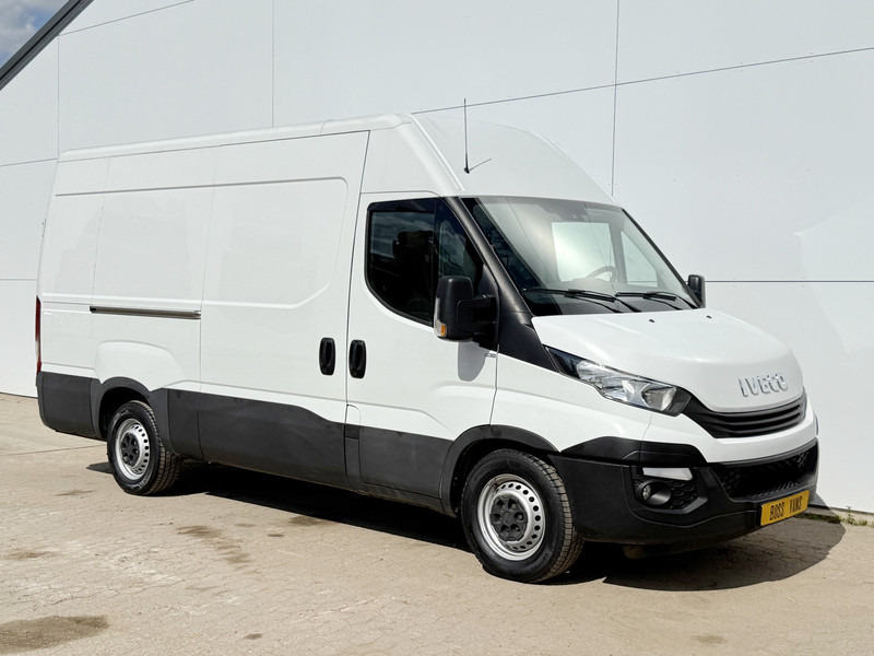 Iveco Daily 35S14 L2H2 Luchtvering Trekhaak Cruise Control Climate Control Lucht Geveerde Bestuurdersstoel - Цельнометаллический фургон: фото 4 Iveco Daily 35S14 L2H2 Luchtvering Trekhaak Cruise Control Climate Control Lucht Geveerde Bestuurdersstoel - Цельнометаллический фургон: фото 4