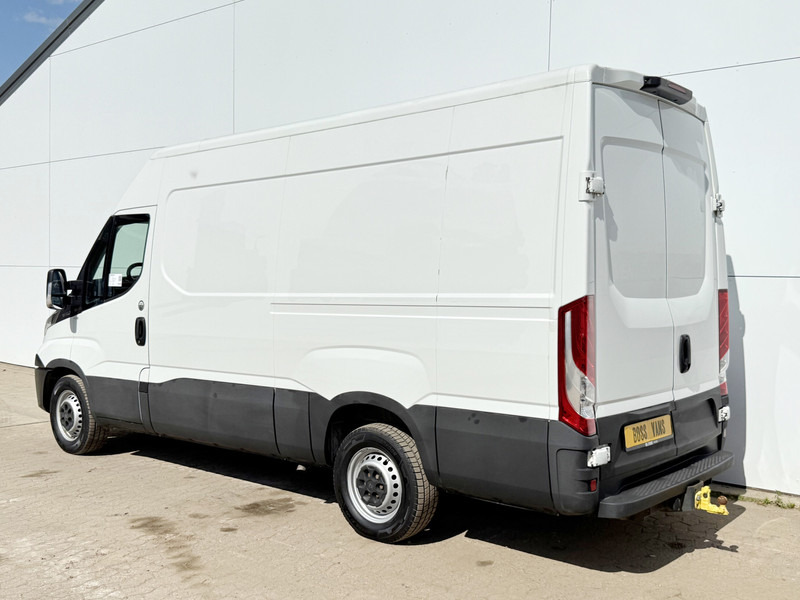 Iveco Daily 35S14 L2H2 Luchtvering Trekhaak Cruise Control Climate Control Lucht Geveerde Bestuurdersstoel - Цельнометаллический фургон: фото 2 Iveco Daily 35S14 L2H2 Luchtvering Trekhaak Cruise Control Climate Control Lucht Geveerde Bestuurdersstoel - Цельнометаллический фургон: фото 2