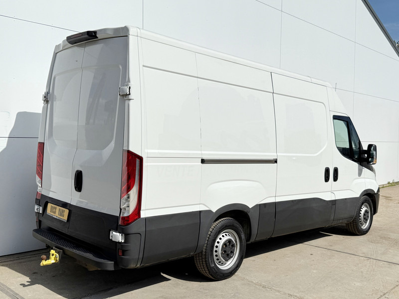 Iveco Daily 35S14 L2H2 Luchtvering Trekhaak Cruise Control Climate Control Lucht Geveerde Bestuurdersstoel - Цельнометаллический фургон: фото 3 Iveco Daily 35S14 L2H2 Luchtvering Trekhaak Cruise Control Climate Control Lucht Geveerde Bestuurdersstoel - Цельнометаллический фургон: фото 3