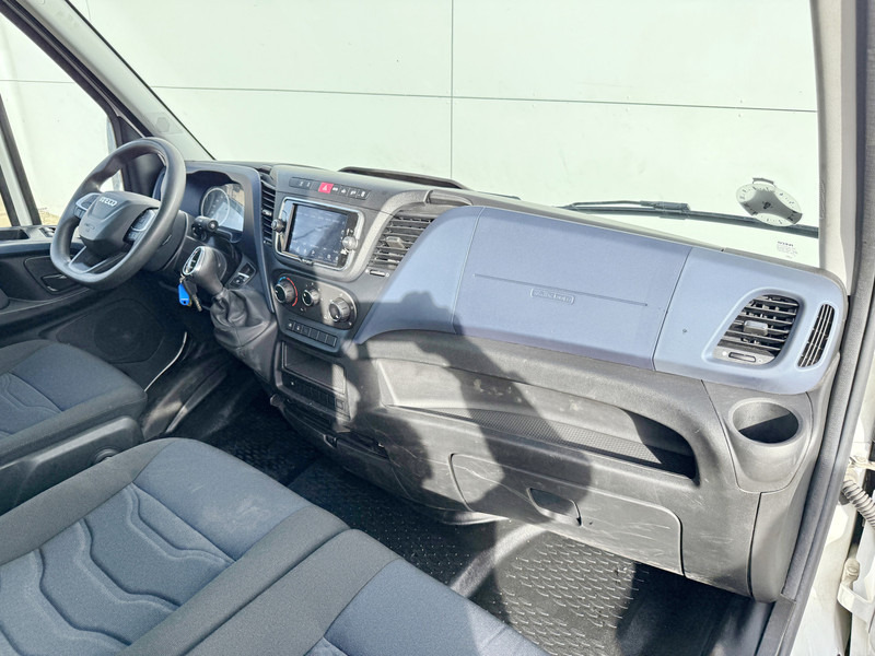 Iveco Daily 35S16 2.3 Automaat Camera Cruise Control Navigatie Trekhaak Open Laadbak в лизинг Iveco Daily 35S16 2.3 Automaat Camera Cruise Control Navigatie Trekhaak Open Laadbak: фото 9