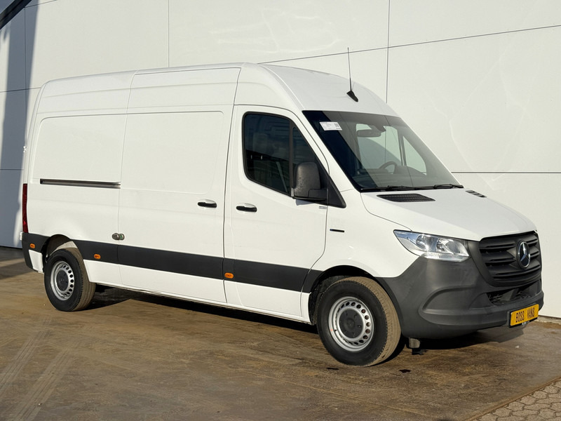 Mercedes-Benz eSprinter 312 55kWh ALL-IN PRIJS L2H2 55kWh 168km WLTP 80kw Snelladen Climate Control Camera Stoelverwarming Laadkabel - Цельнометаллический фургон, Электрический фургон: фото 4 Mercedes-Benz eSprinter 312 55kWh ALL-IN PRIJS L2H2 55kWh 168km WLTP 80kw Snelladen Climate Control Camera Stoelverwarming Laadkabel - Цельнометаллический фургон, Электрический фургон: фото 4