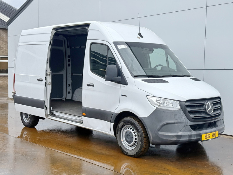 Mercedes-Benz eSprinter 312 55kWh ALL-IN PRIJS L2H2 55kWh 168km WLTP 80kw Snelladen Climate Control Camera Stoelverwarming - Легковой фургон, Электрический фургон: фото 5 Mercedes-Benz eSprinter 312 55kWh ALL-IN PRIJS L2H2 55kWh 168km WLTP 80kw Snelladen Climate Control Camera Stoelverwarming - Легковой фургон, Электрический фургон: фото 5