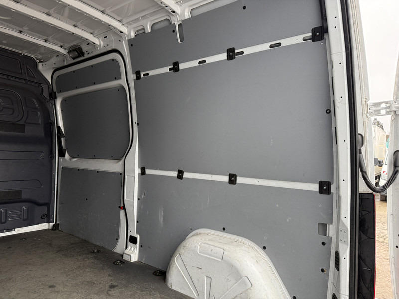 Цельнометаллический фургон, Электрический фургон Mercedes-Benz eSprinter 312 ALL-IN PRIJS L2H2 55kWh 168km WLTP 80kw Snelladen Climate Control Camera Stoelverwarming Laadkabel: фото 15 Цельнометаллический фургон, Электрический фургон Mercedes-Benz eSprinter 312 ALL-IN PRIJS L2H2 55kWh 168km WLTP 80kw Snelladen Climate Control Camera Stoelverwarming Laadkabel: фото 15