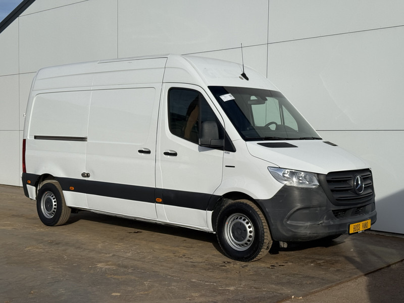 Mercedes-Benz eSprinter 312 ALL-IN PRIJS L2H2 55kWh 168km WLTP 80kw Snelladen Climate Control Camera Stoelverwarming - Цельнометаллический фургон, Электрический фургон: фото 4 Mercedes-Benz eSprinter 312 ALL-IN PRIJS L2H2 55kWh 168km WLTP 80kw Snelladen Climate Control Camera Stoelverwarming - Цельнометаллический фургон, Электрический фургон: фото 4
