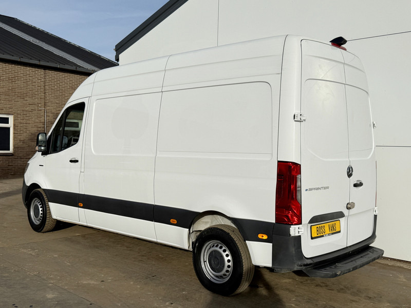 Mercedes-Benz eSprinter 312 ALL-IN PRIJS L2H2 55kWh 168km WLTP 80kw Snelladen Climate Control Camera Stoelverwarming - Цельнометаллический фургон, Электрический фургон: фото 2 Mercedes-Benz eSprinter 312 ALL-IN PRIJS L2H2 55kWh 168km WLTP 80kw Snelladen Climate Control Camera Stoelverwarming - Цельнометаллический фургон, Электрический фургон: фото 2