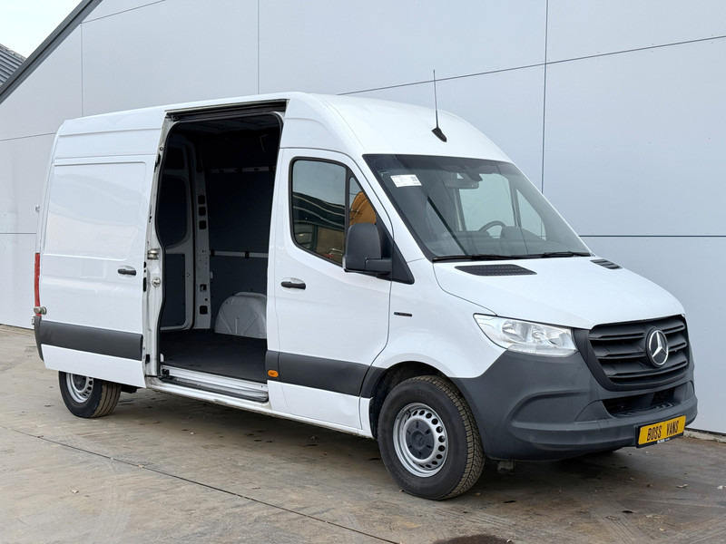 Mercedes-Benz eSprinter 312 L2H2 100% Elektrisch 55kWh 168km WLTP 80kw Snelladen Climate Control Camera Stoelverwarming - Цельнометаллический фургон, Электрический фургон: фото 5 Mercedes-Benz eSprinter 312 L2H2 100% Elektrisch 55kWh 168km WLTP 80kw Snelladen Climate Control Camera Stoelverwarming - Цельнометаллический фургон, Электрический фургон: фото 5