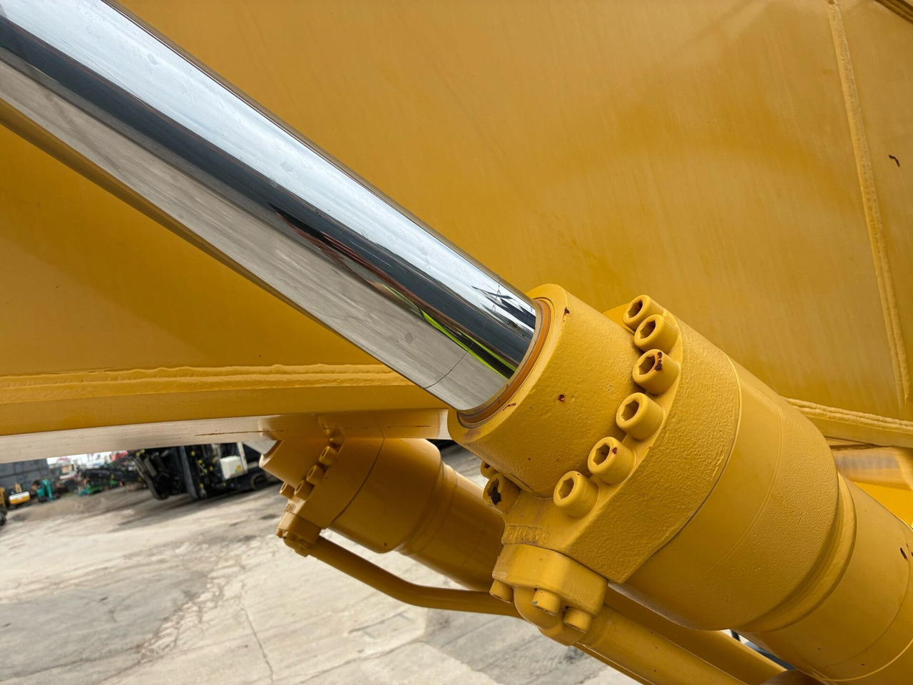 Гусеничный экскаватор Kobelco SK350LC-10E: фото 16 Гусеничный экскаватор Kobelco SK350LC-10E: фото 16