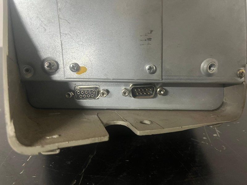 Liebherr DISP02-R5.2 - Приборная панель: фото 3 Liebherr DISP02-R5.2 - Приборная панель: фото 3