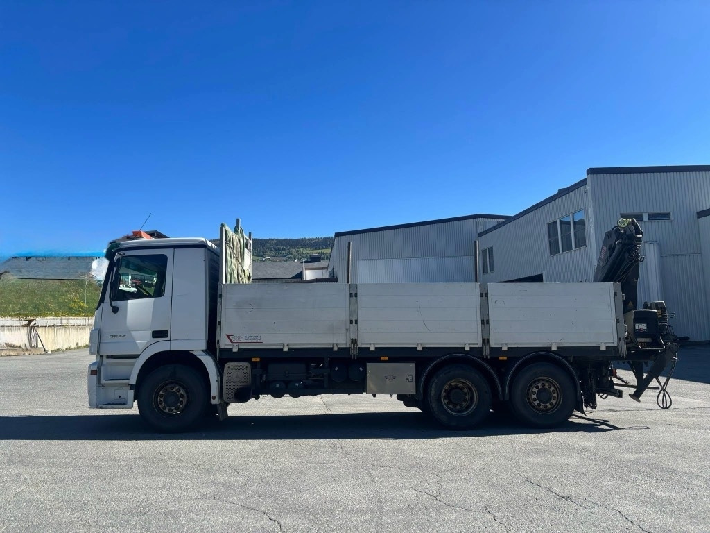 Mercedes-Benz ACTROS 2544 med HIAB 122-E-3 kran 12 tm - Автоманипулятор: фото 2 Mercedes-Benz ACTROS 2544 med HIAB 122-E-3 kran 12 tm - Автоманипулятор: фото 2