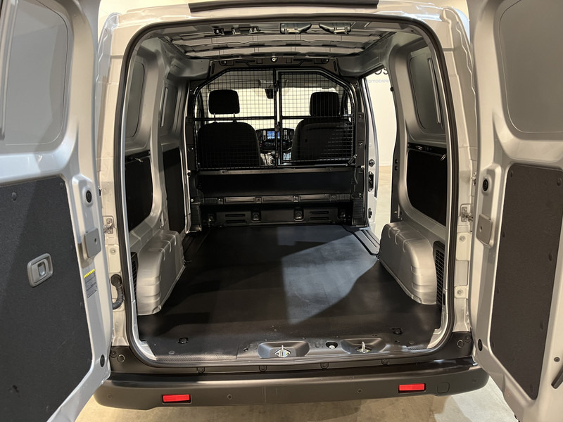 Nissan E-NV200 Business 40 kWh / 100% elektrisch !! / Airco / Cruise Control / Camera / Navigatie / 9.800 KM !! / BPM VRIJ !! - Легковой фургон, Электрический фургон: фото 5 Nissan E-NV200 Business 40 kWh / 100% elektrisch !! / Airco / Cruise Control / Camera / Navigatie / 9.800 KM !! / BPM VRIJ !! - Легковой фургон, Электрический фургон: фото 5