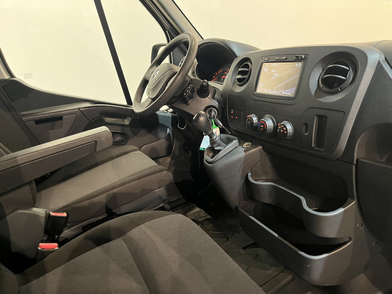 Renault Master 2.3 dCi L1H2 130 PK Servicebus / Sortimo Inrichting / Euro 6 / Luchtvering / Airco / Cruise Control / PDC / Navigatie / 3-Zits - Легковой фургон: фото 3 Renault Master 2.3 dCi L1H2 130 PK Servicebus / Sortimo Inrichting / Euro 6 / Luchtvering / Airco / Cruise Control / PDC / Navigatie / 3-Zits - Легковой фургон: фото 3