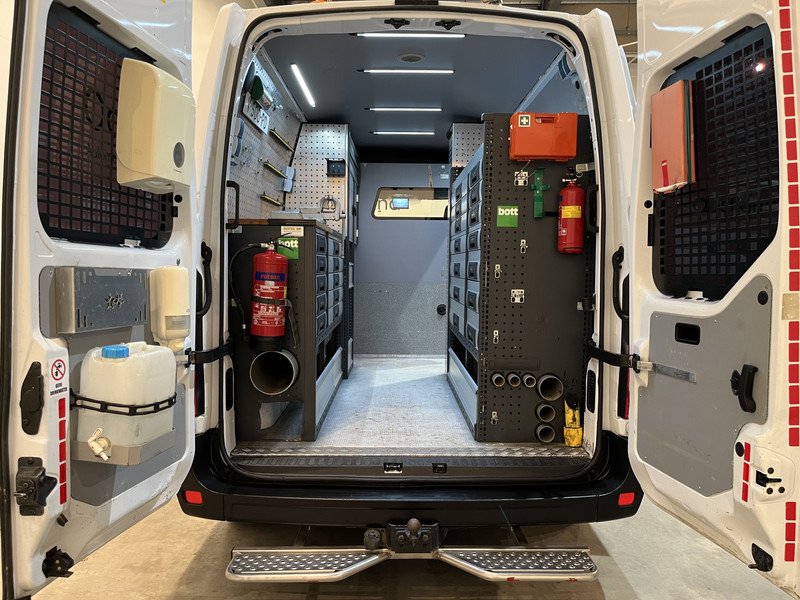 Renault Master 2.3 dCi L2H2 145 PK Servicebus / Bott Inrichting / Euro 6 / 220V. / Airco / Cruise Control / Camera / Trekhaak - Цельнометаллический фургон: фото 3 Renault Master 2.3 dCi L2H2 145 PK Servicebus / Bott Inrichting / Euro 6 / 220V. / Airco / Cruise Control / Camera / Trekhaak - Цельнометаллический фургон: фото 3