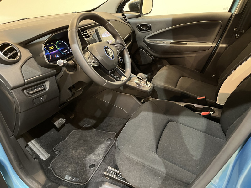 Renault ZOE R110 Life 52 kWh (Accuhuur) / Carplay / Airco / Cruise Control / 100% elektrisch / 31.200 KM !! Prijs ex BTW € 7.850,- - Хэтчбек: фото 4 Renault ZOE R110 Life 52 kWh (Accuhuur) / Carplay / Airco / Cruise Control / 100% elektrisch / 31.200 KM !! Prijs ex BTW € 7.850,- - Хэтчбек: фото 4