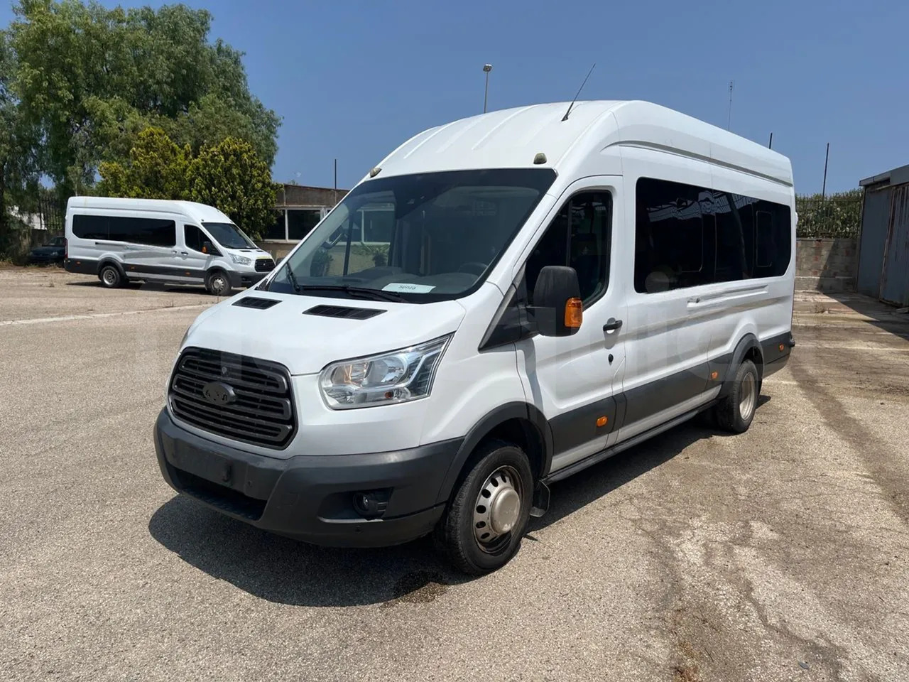 Ford Transit - Микроавтобус, Пассажирский фургон: фото 4 Ford Transit - Микроавтобус, Пассажирский фургон: фото 4