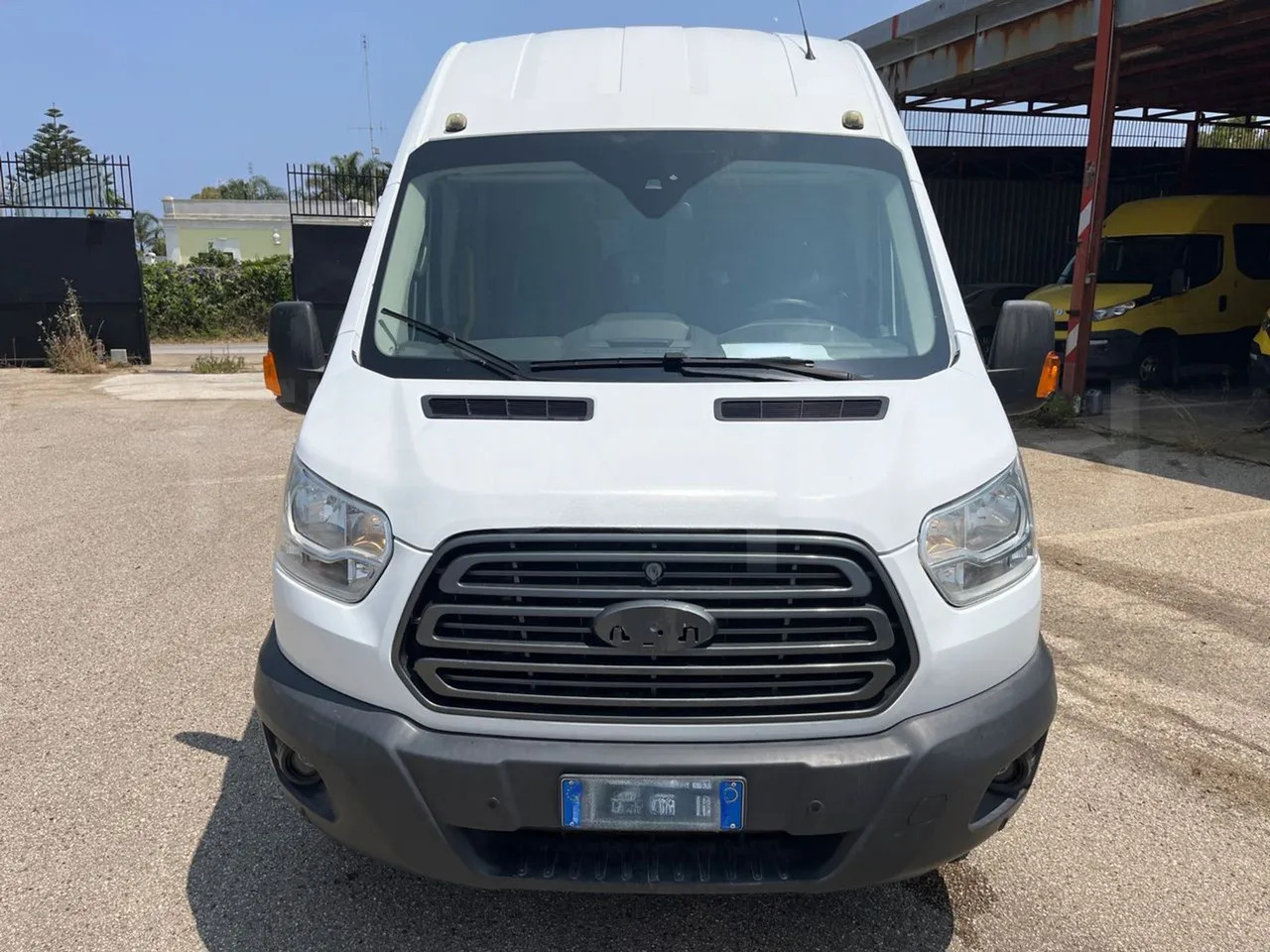 Ford Transit - Микроавтобус, Пассажирский фургон: фото 2 Ford Transit - Микроавтобус, Пассажирский фургон: фото 2