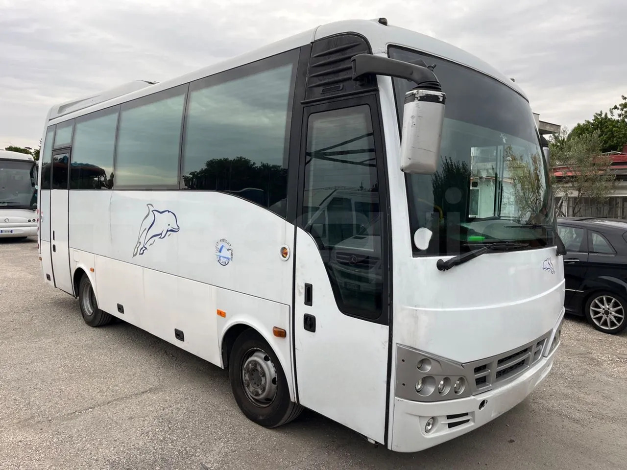 Isuzu Turquoise - Туристический автобус: фото 1 Isuzu Turquoise - Туристический автобус: фото 1