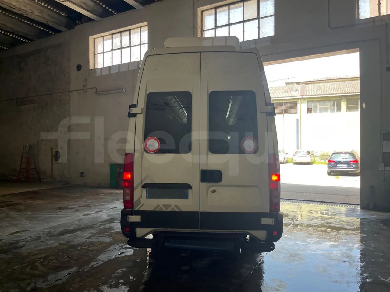 Микроавтобус, Пассажирский фургон Iveco Daily: фото 7