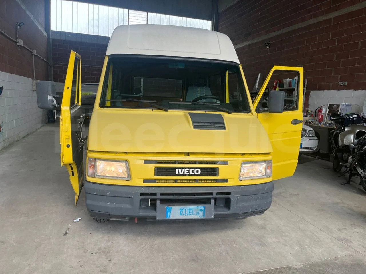 Iveco Daily - Школьный автобус: фото 2 Iveco Daily - Школьный автобус: фото 2