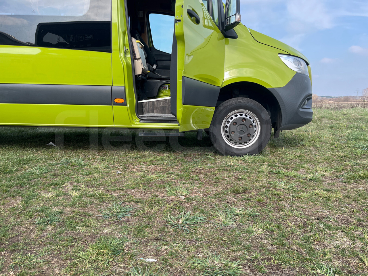 Туристический автобус Mercedes-Benz Sprinter: фото 13