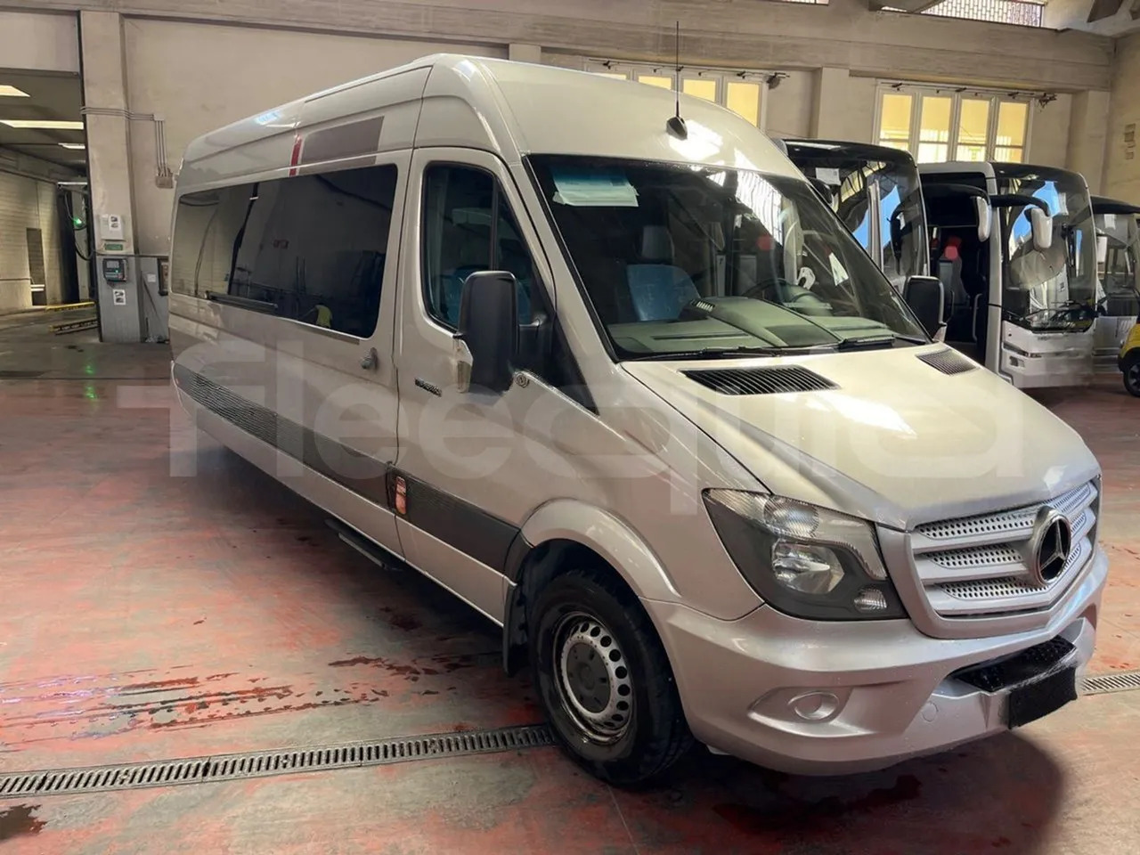 Mercedes-Benz Sprinter - Микроавтобус, Пассажирский фургон: фото 1 Mercedes-Benz Sprinter - Микроавтобус, Пассажирский фургон: фото 1