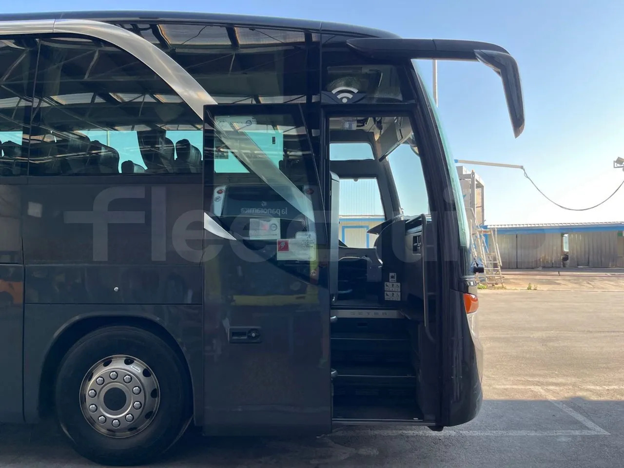 Туристический автобус Setra S415: фото 15