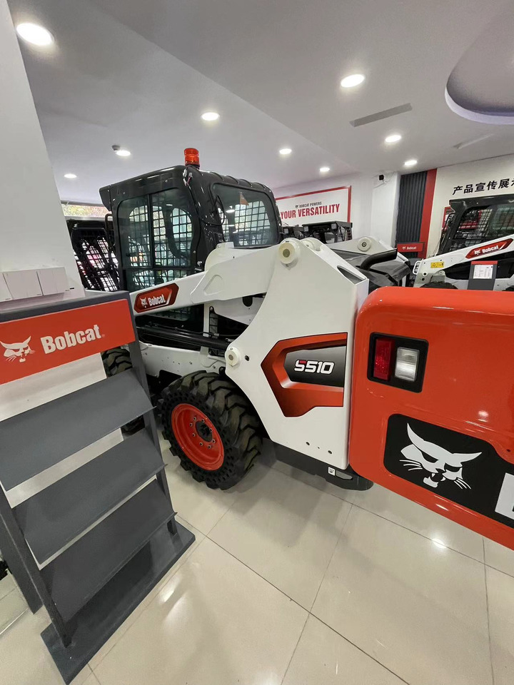 BOBCAT S510 C4 - Мини-погрузчик с бортовым поворотом: фото 4 BOBCAT S510 C4 - Мини-погрузчик с бортовым поворотом: фото 4