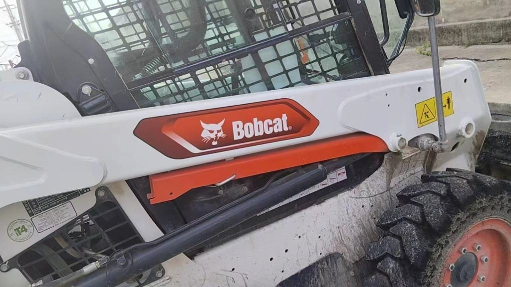 Bobcat S 510 - Мини-погрузчик с бортовым поворотом: фото 2 Bobcat S 510 - Мини-погрузчик с бортовым поворотом: фото 2