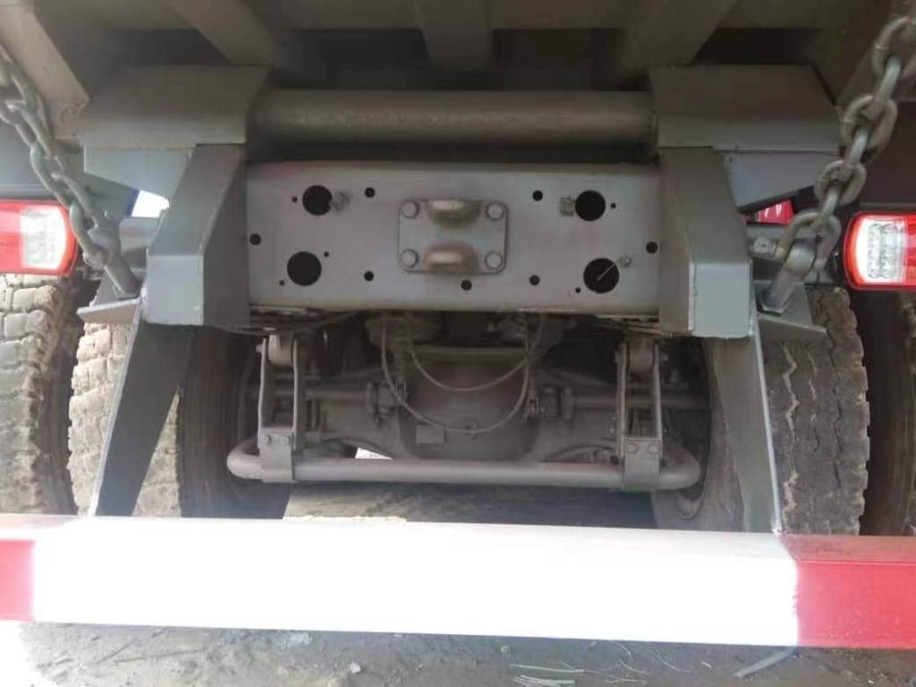 Самосвал Howo 6X4: фото 6 Самосвал Howo 6X4: фото 6