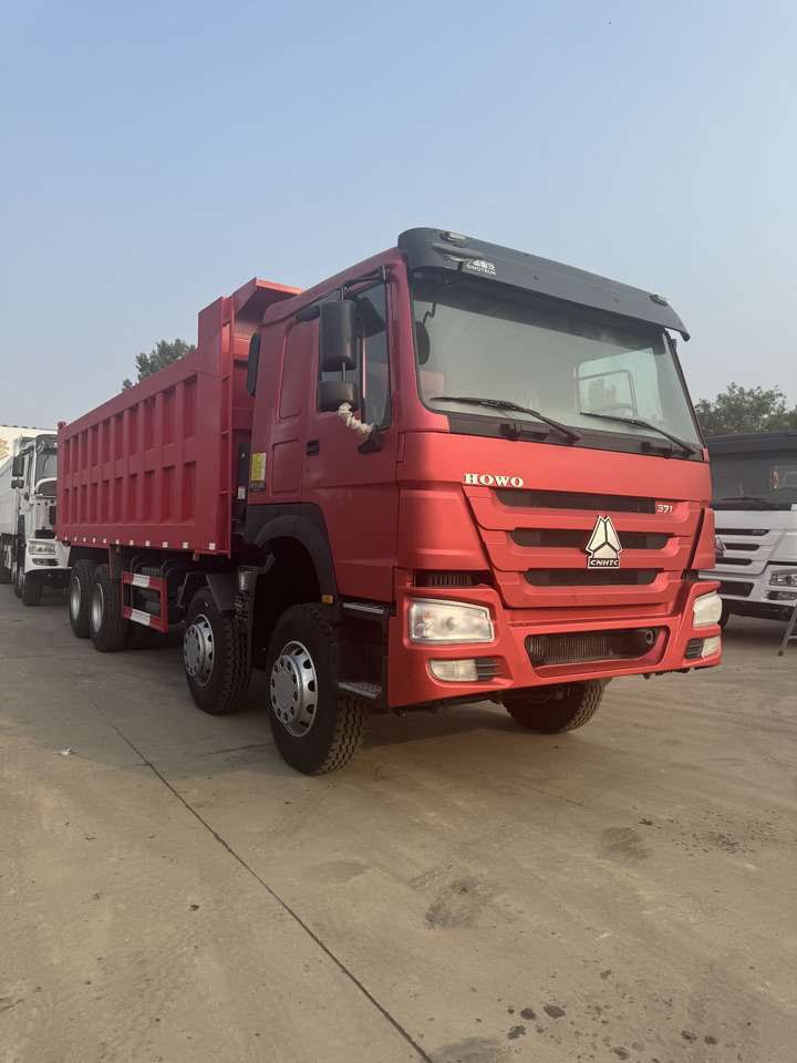 Howo 8x4 - Внедорожный самосвал: фото 2 Howo 8x4 - Внедорожный самосвал: фото 2