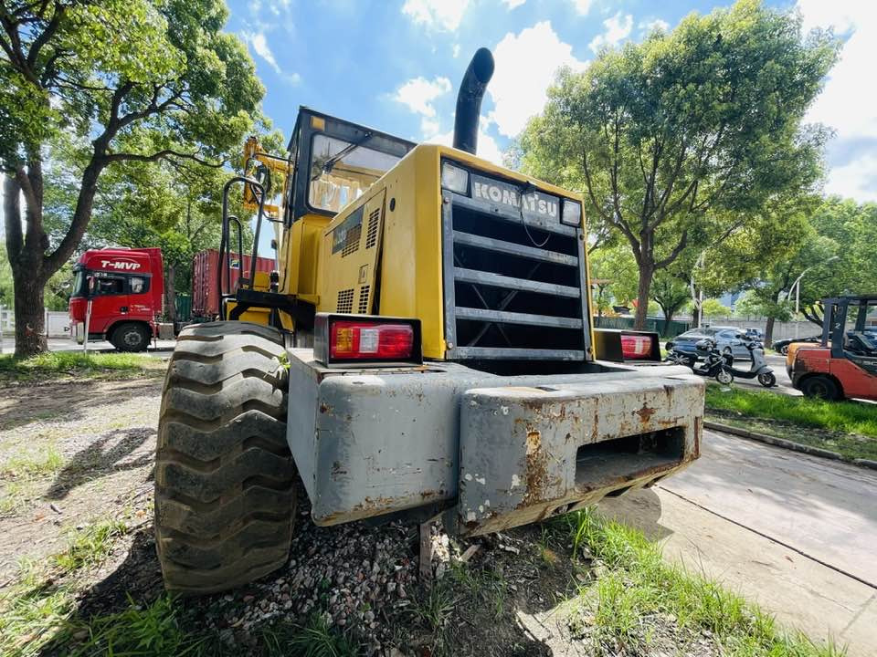Колёсный погрузчик Komatsu WA320: фото 7