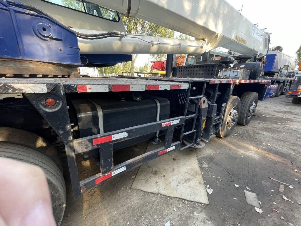 Вседорожный кран Tadano GT550: фото 7 Вседорожный кран Tadano GT550: фото 7